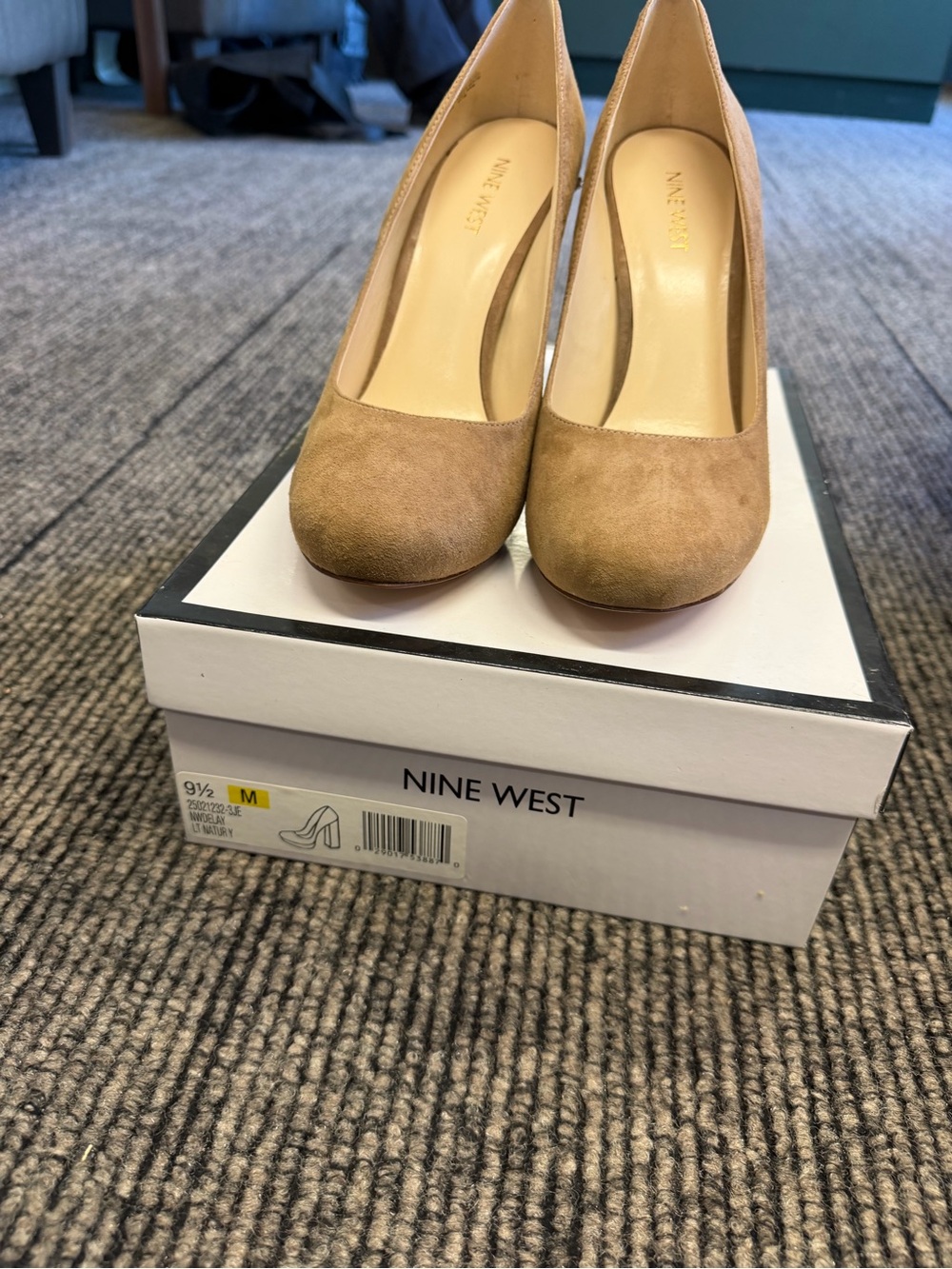 Nine West Women's Tan Suede Round-Toe Pumps
